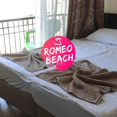 Hotel Romeo 3*